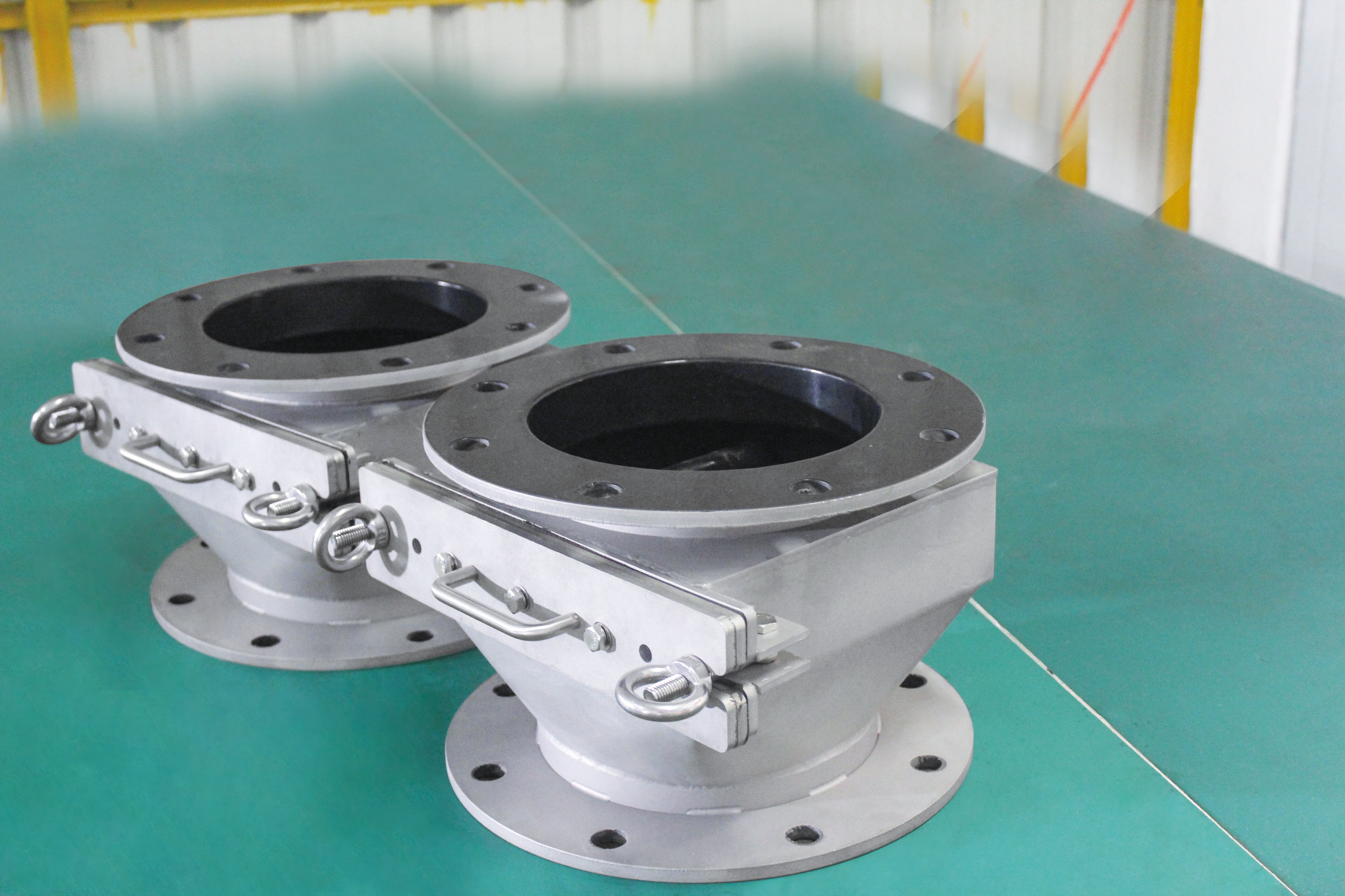 Biber Tozu Üretiminde Manuel Çekmece Tipi Demir Sökücü Neden Gereklidir?